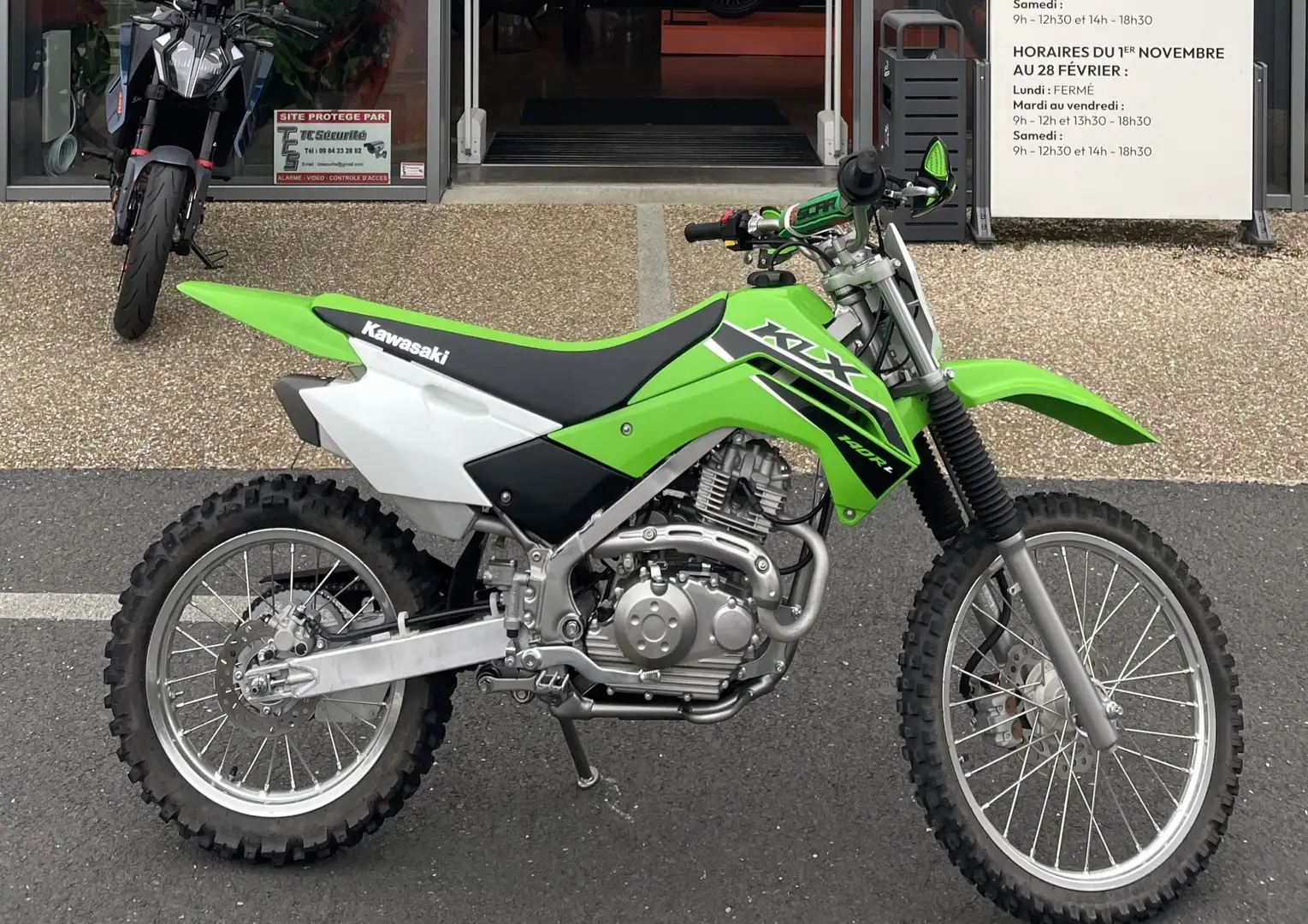 Kawasaki KLX 140 Verde - 1