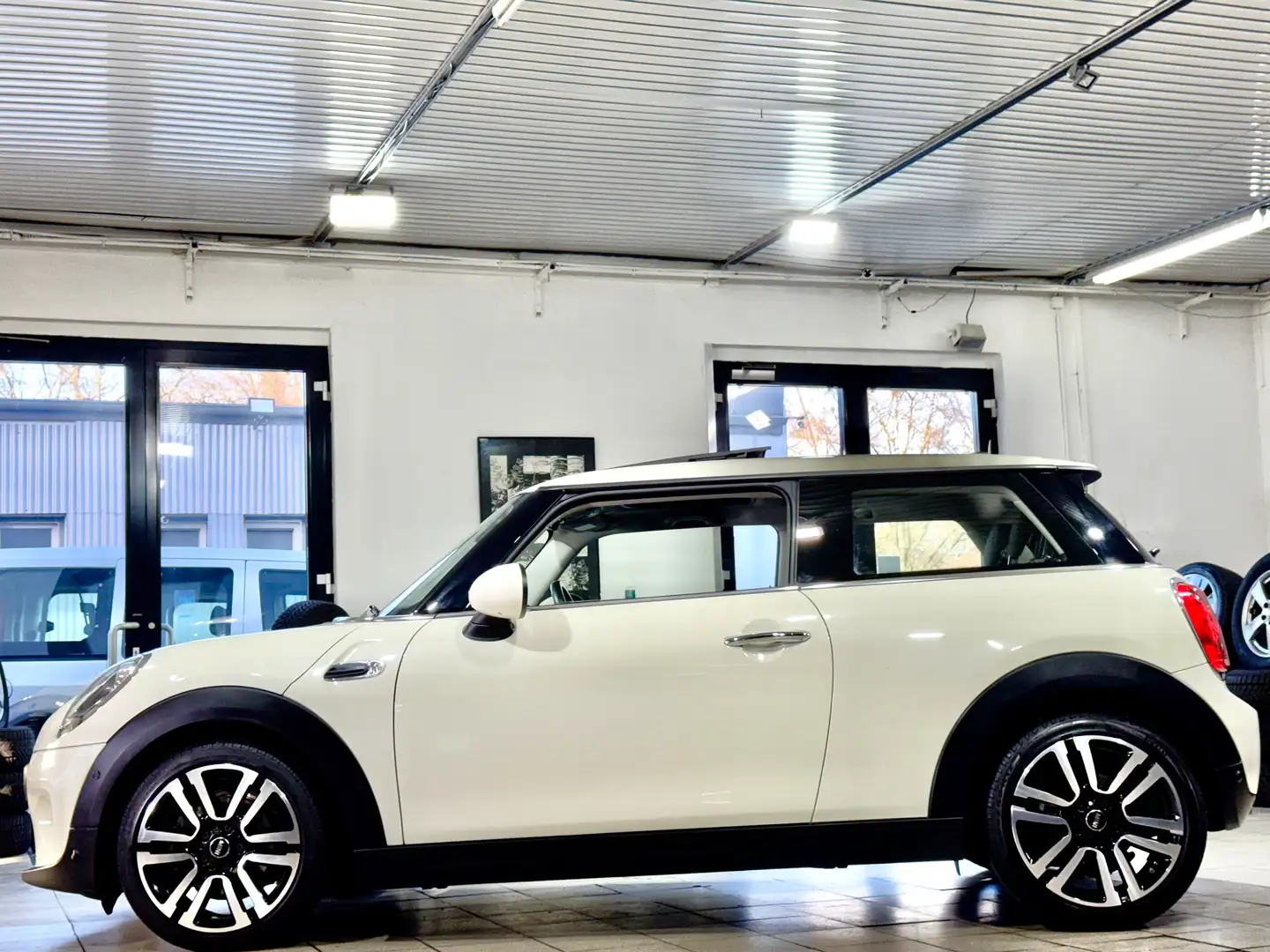 MINI One *Pepper*Navi*PDC*Pano*CarPlay* Weiß - 2