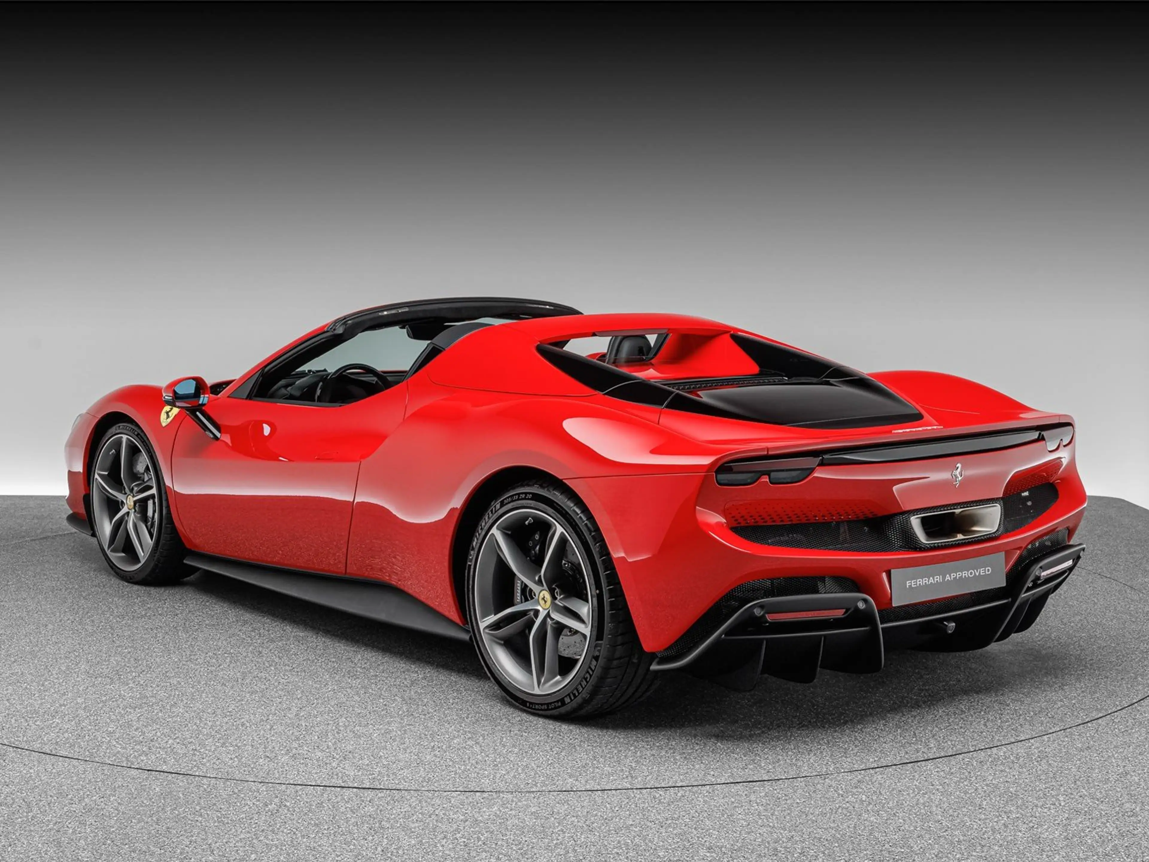 Ferrari 296 GTS — photo 3