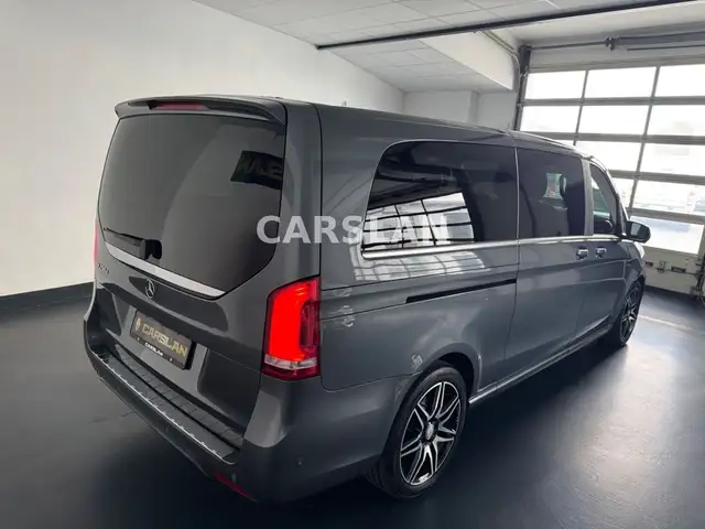 Mercedes-Benz V-Class view 12