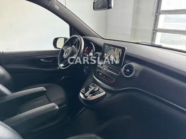 Mercedes-Benz V-Class view 23