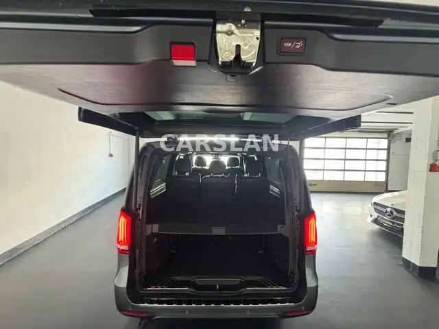 Mercedes-Benz V-Class view 16