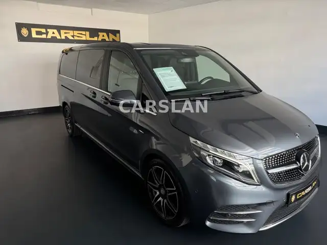 Mercedes-Benz V-Class view 2