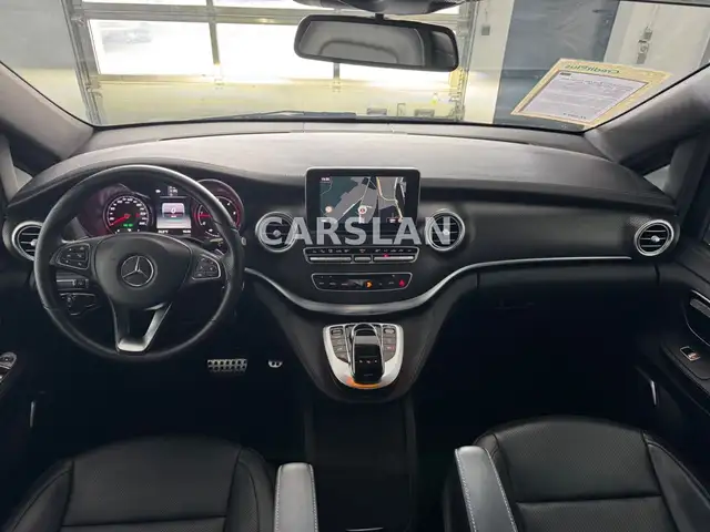 Mercedes-Benz V-Class view 25