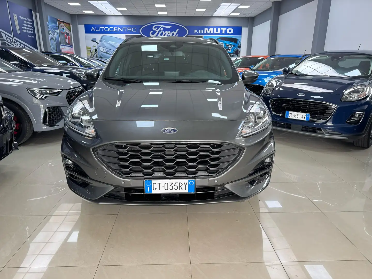 Ford Kuga 2.0 Ecoblue ST-Line 2wd 120cv auto IVA ESP. Grigio - 2