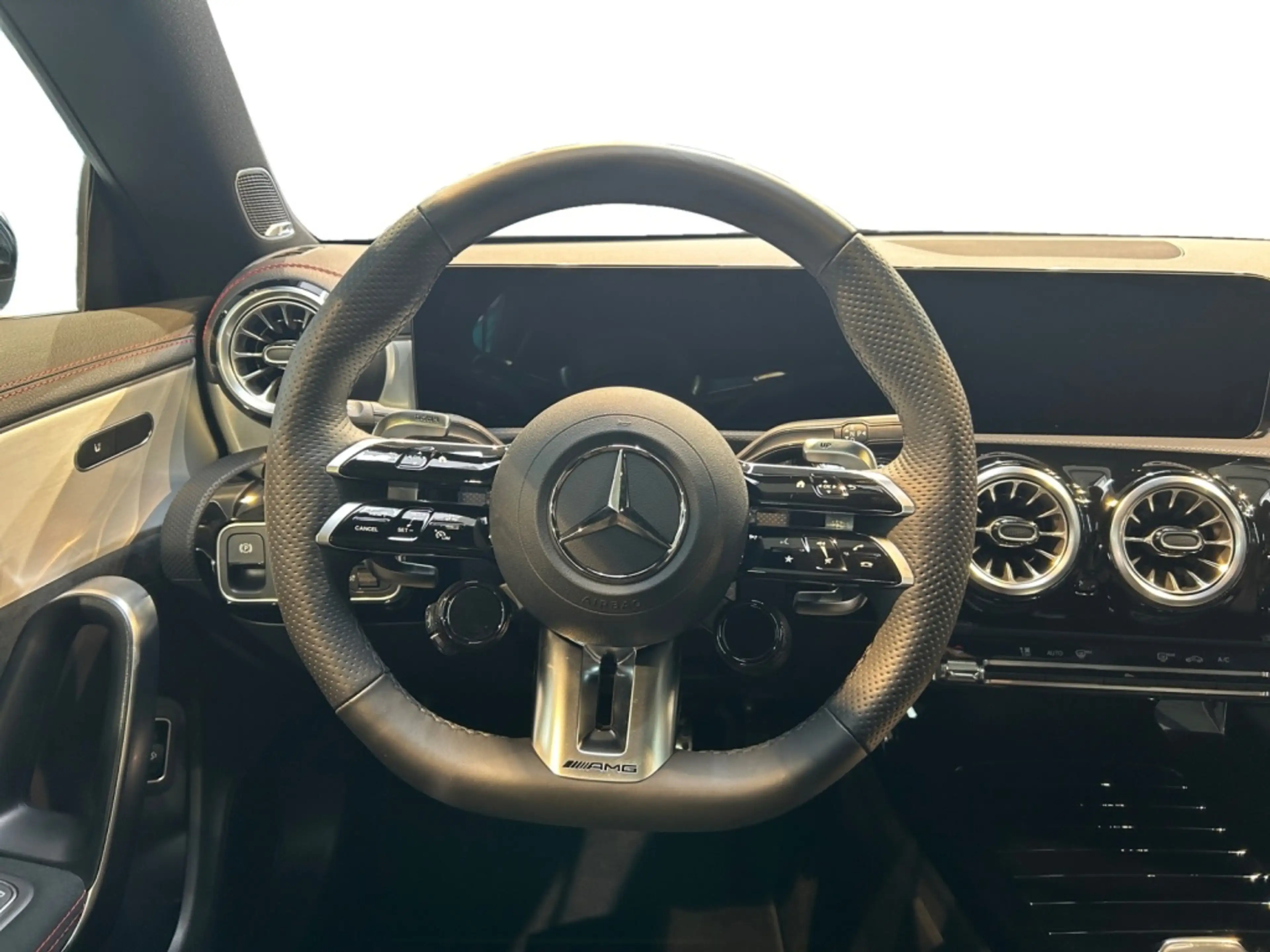 Mercedes-Benz CLA 35 AMG AMG CLA 35 4matic Coupe AMG+MBUX+Burm+Night+Pano — photo 13