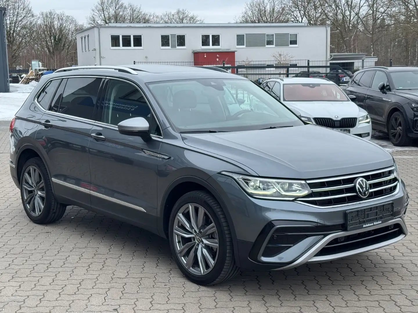 Volkswagen Tiguan Allspace Tiguan  Elegance 2.0 TDI 4Motion°Pano°StdHz°RFK° Gris - 2