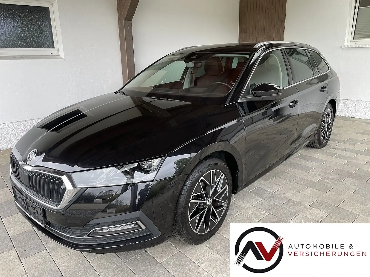 Skoda Octavia Combi 2,0 TDI Style DSG-MATRIX LED-AHV-HEAD UP-... Schwarz - 1