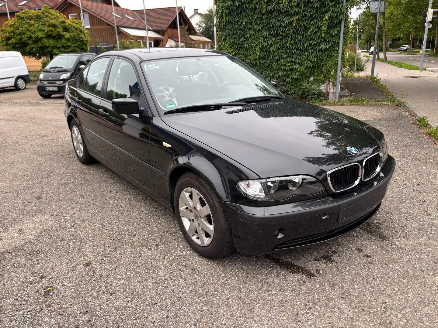 BMW 318 318i Schwarz - 1