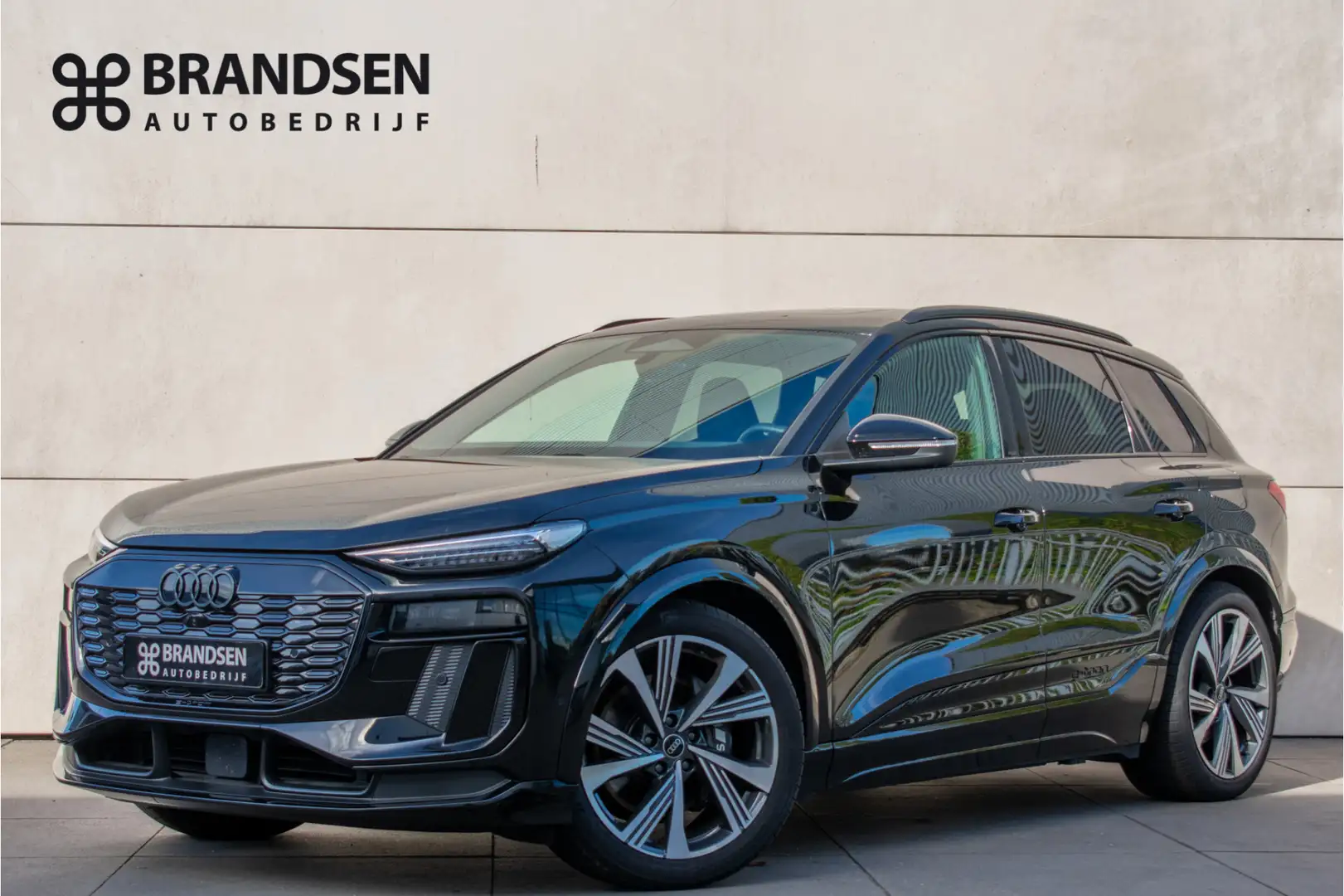 Audi SQ6 e-tron quattro 100 kWh Luchtv-Pano-21"-Head up-Sportstoel Schwarz - 1