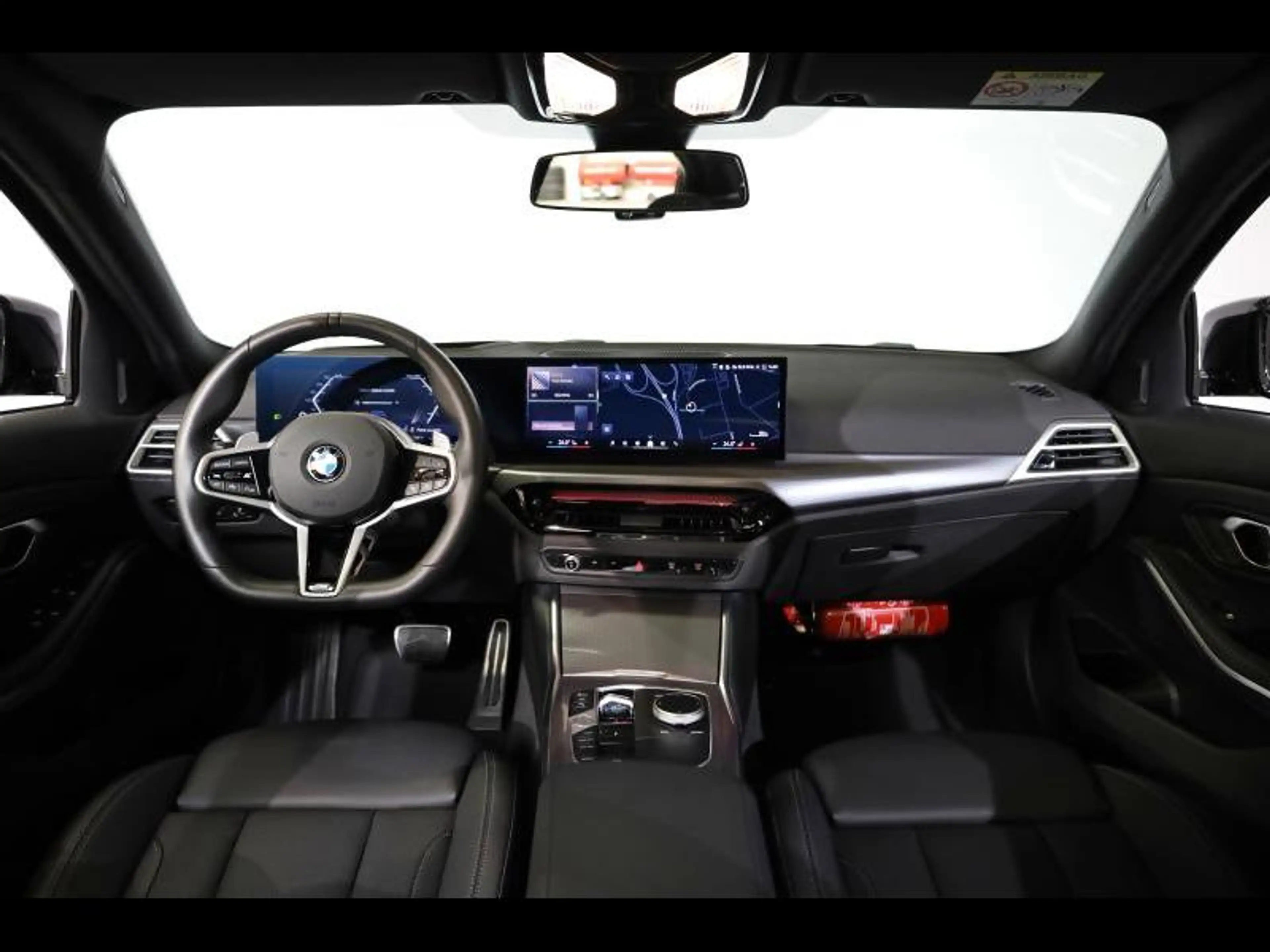 BMW 318 d Berline Kit M Sport — photo 7