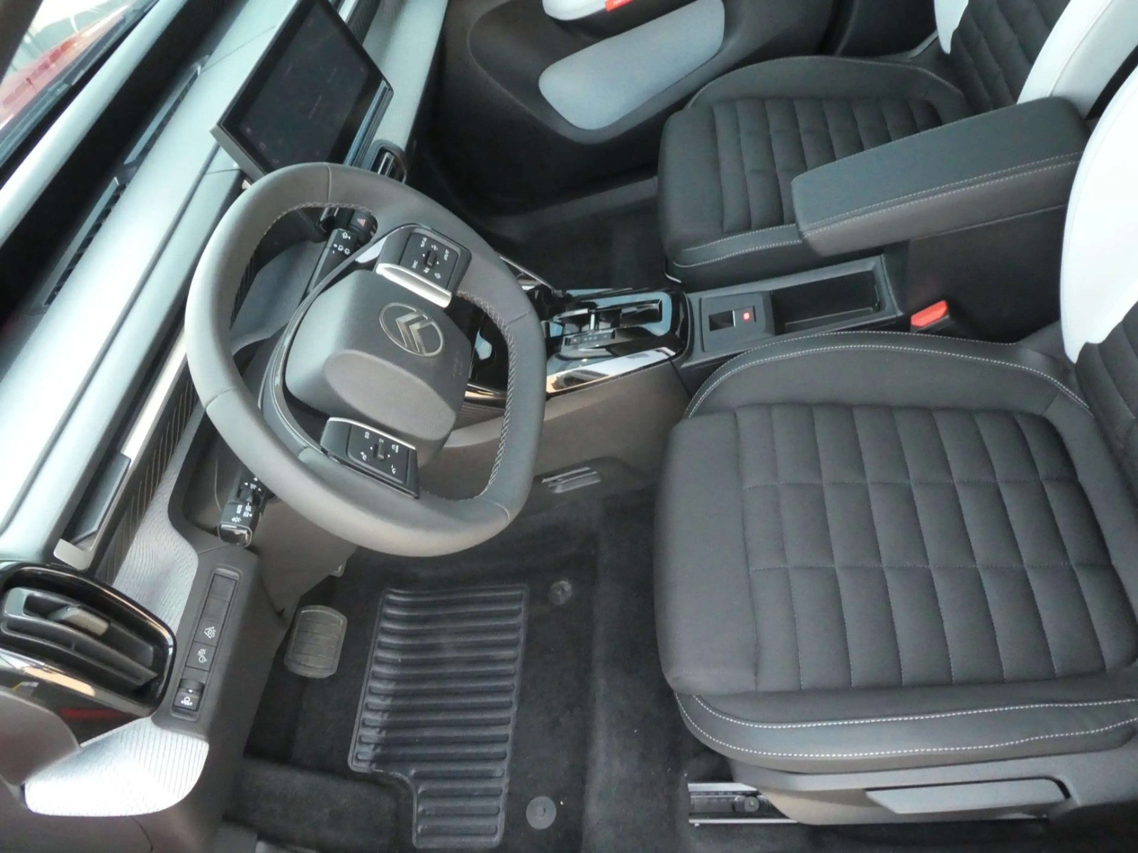 Citroen C3 Aircross ë 113 MAX Klima, PDC, Navi, Kamera — photo 9