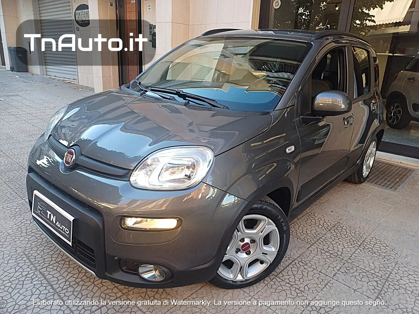 Fiat Panda panda hybrid cilindrata 1000   5 posti Grigio - 1