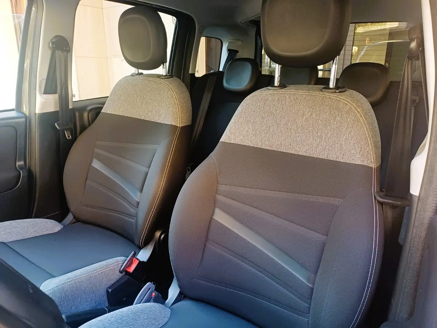 Fiat Panda panda hybrid cilindrata 1000   5 posti Grigio - 2