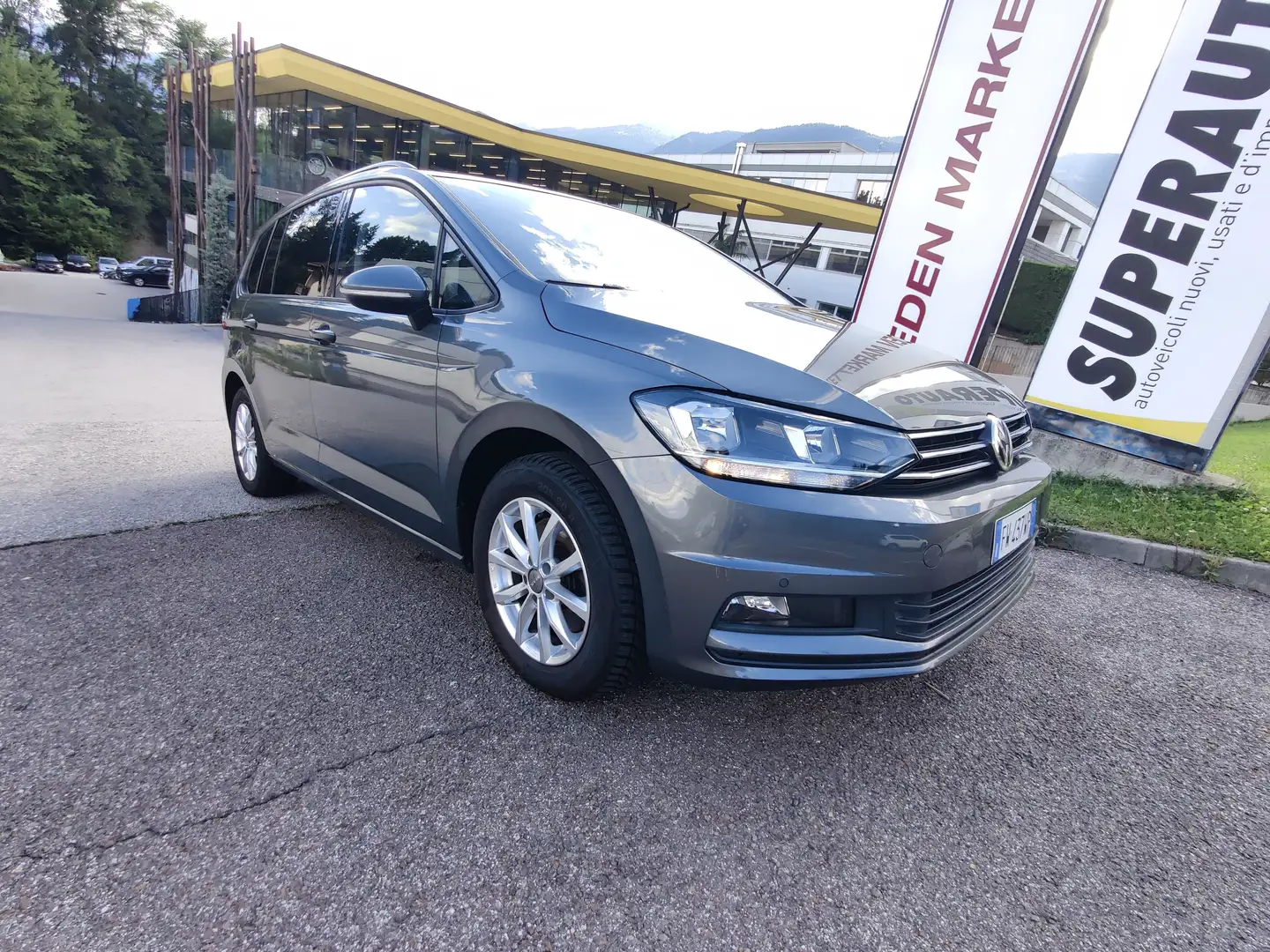 Volkswagen Touran Touran III 2015 2.0 tdi Business dsg Grigio - 2