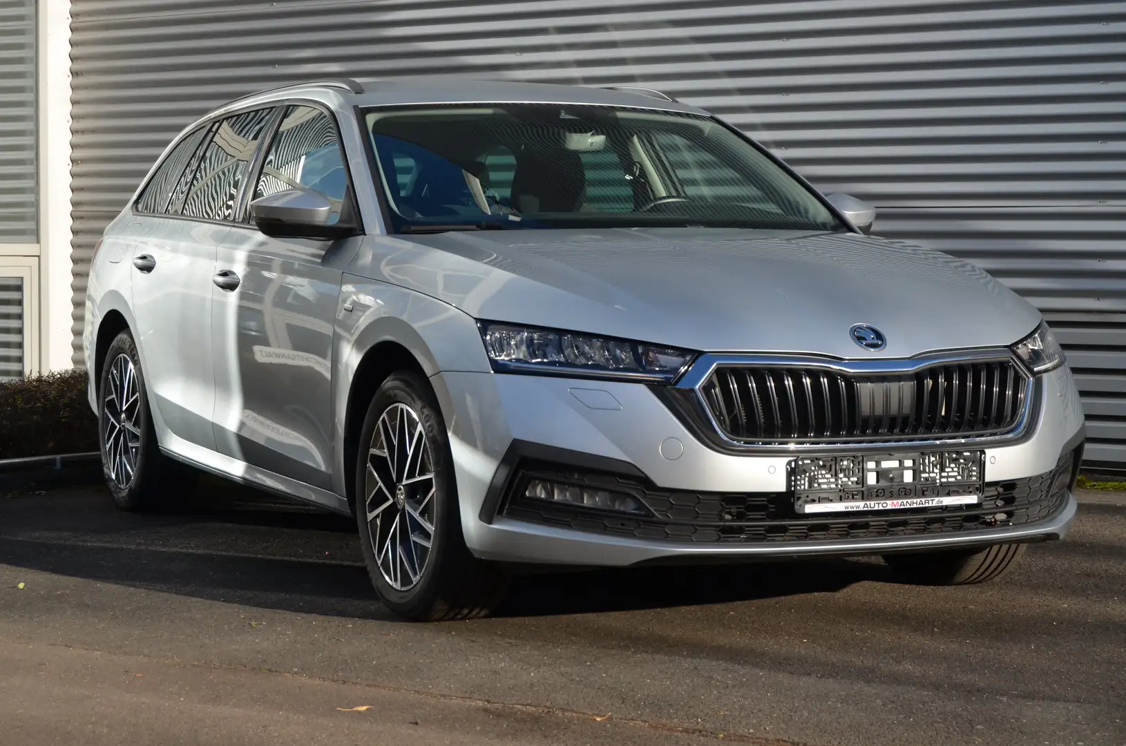 Skoda Octavia Clever*Columbus*LED*R-Kamera*AHK*Virtual Cockpit* Grau - 1