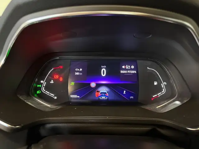 Renault Captur view 19
