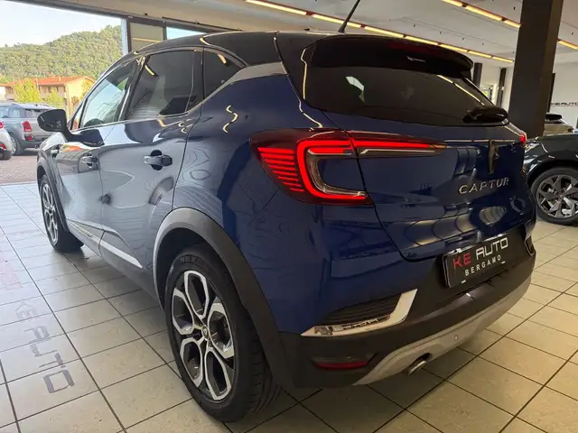 Renault Captur view 4