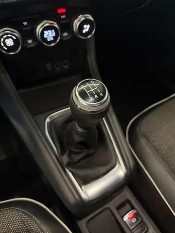 Renault Captur view 22