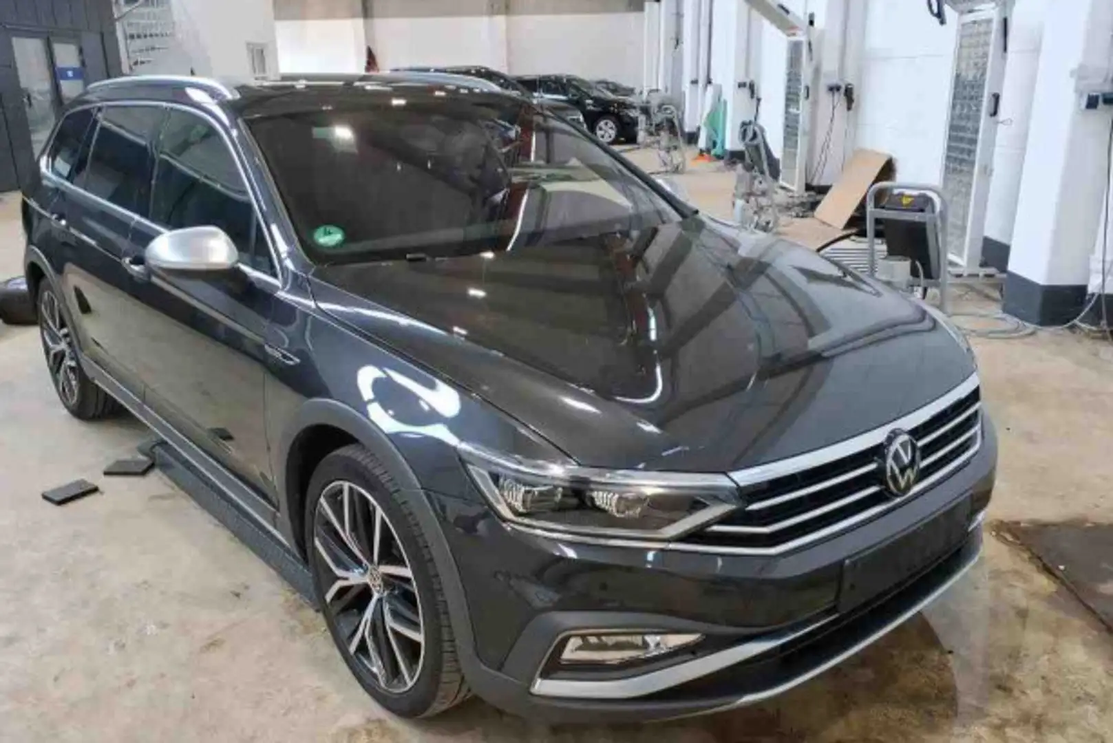 Volkswagen Passat Alltrack Variant 2.0 TDI DSG LM19 PANO AH Серый - 2