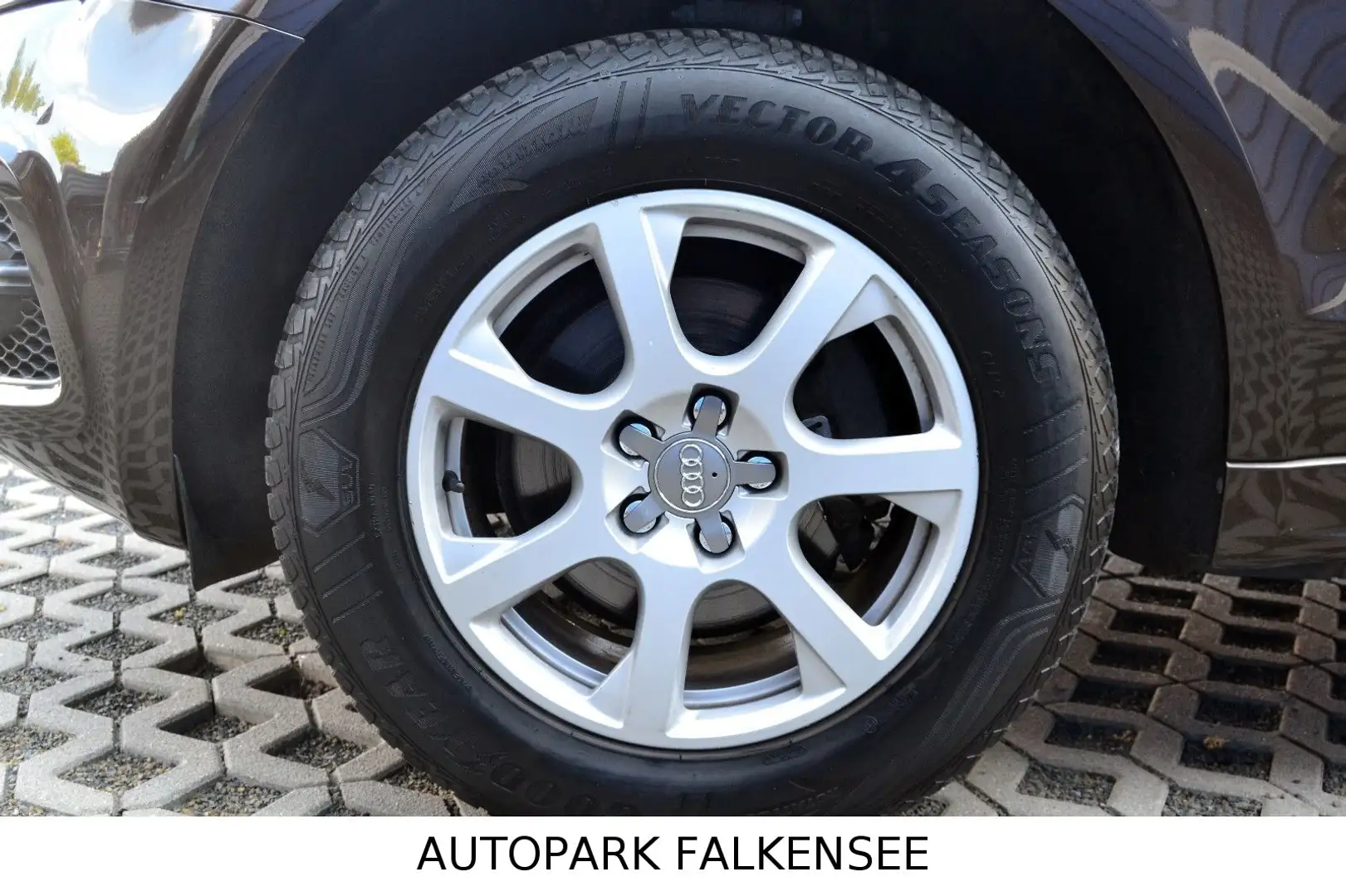 Audi Q5 2.0 TFSI  QUATTRO S-LINE VOLLEDER+SAUBER+TÜV Brun - 2
