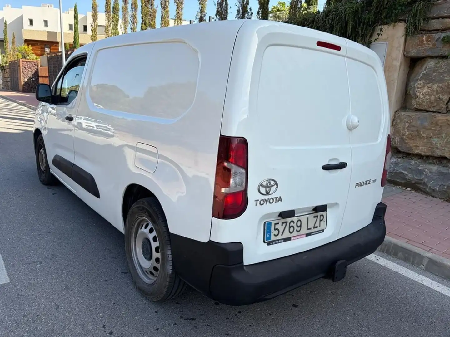 Toyota Proace City Van EV 50kWh 136CV GX Plus L2 Blanco - 2