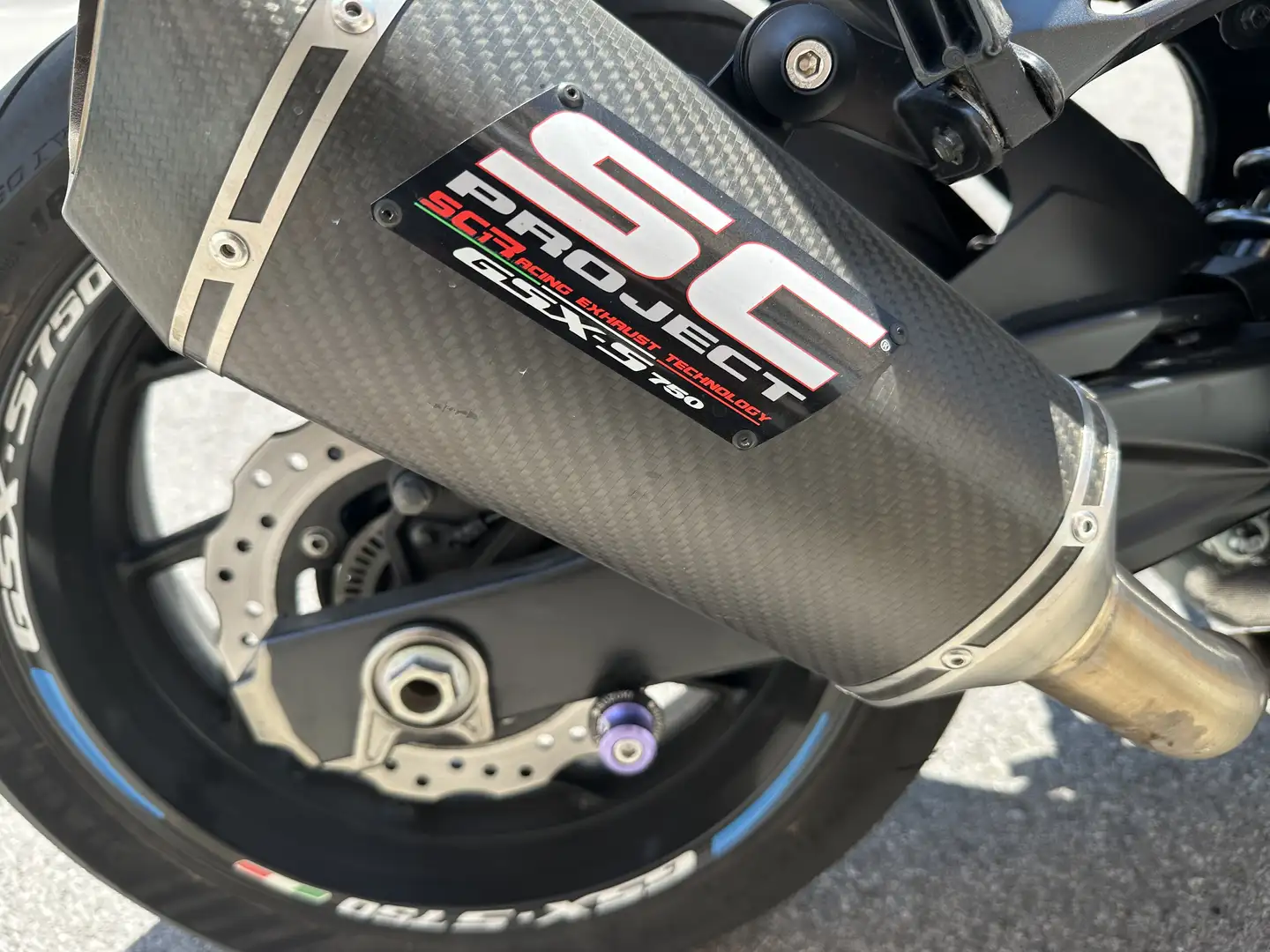 Suzuki GSX-S 750 - 2