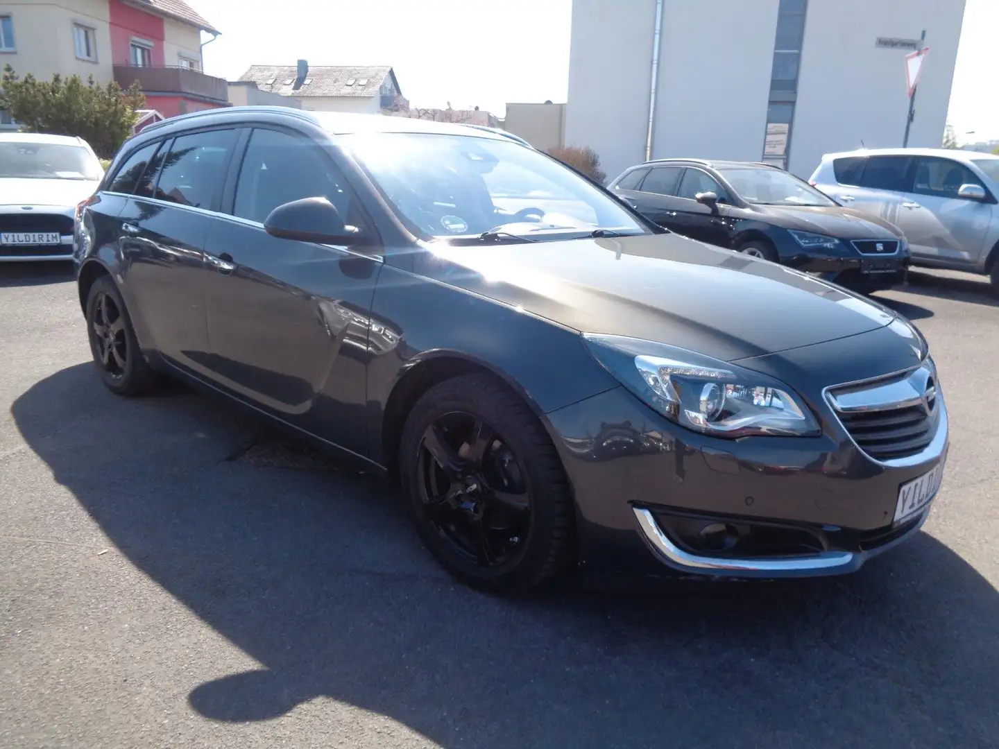 Opel Insignia A Sports Tourer Business Edition Grau - 2