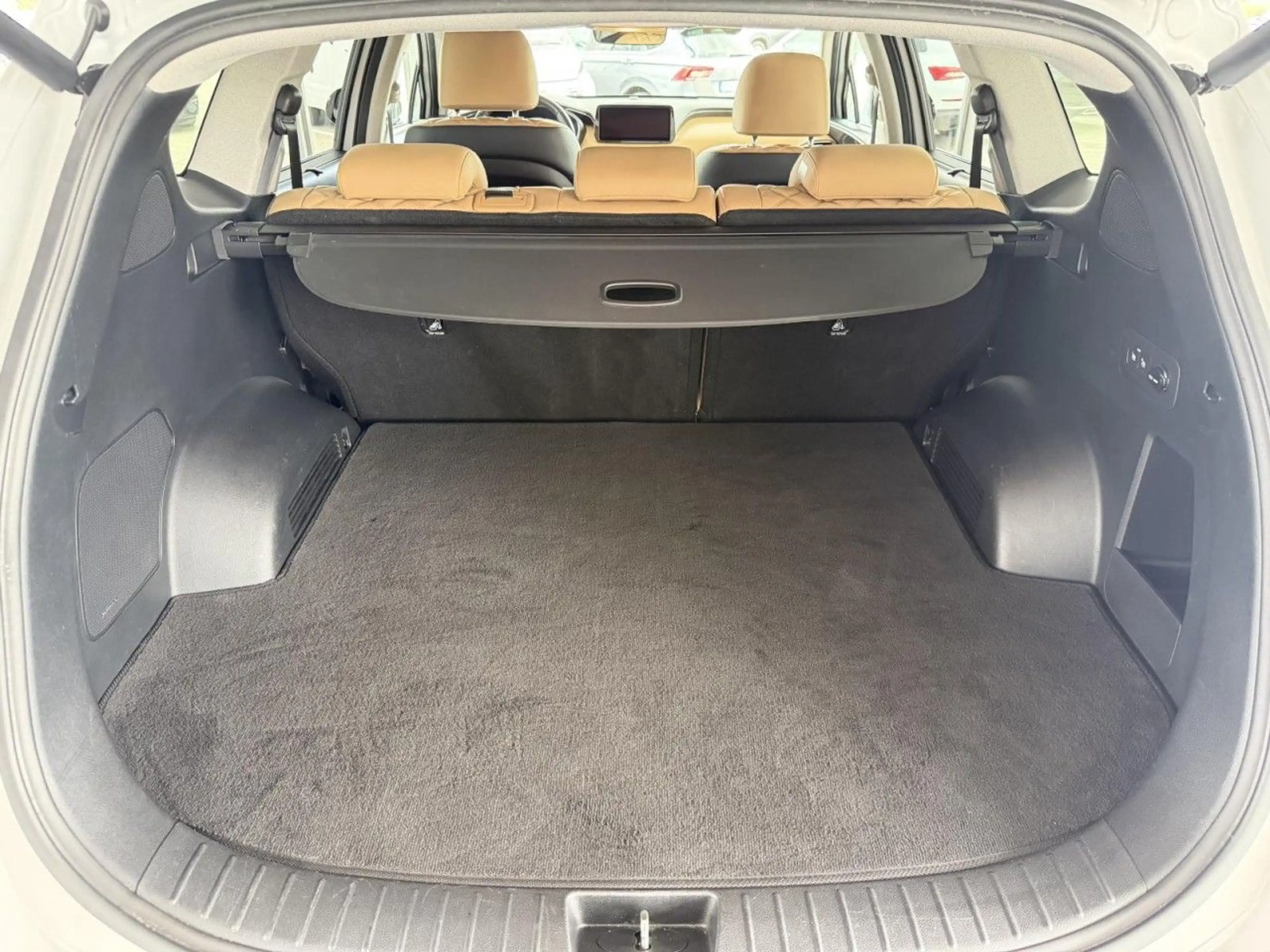 Hyundai SANTA FE SantaFe Prime 2WD 2.2 CRDi AUT GRA PDC KAMERA LE — photo 6