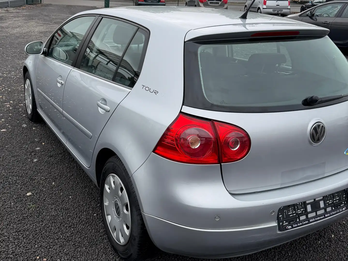 Volkswagen Golf Golf V  5-Türer 1.4 Comfortline Silber - 2