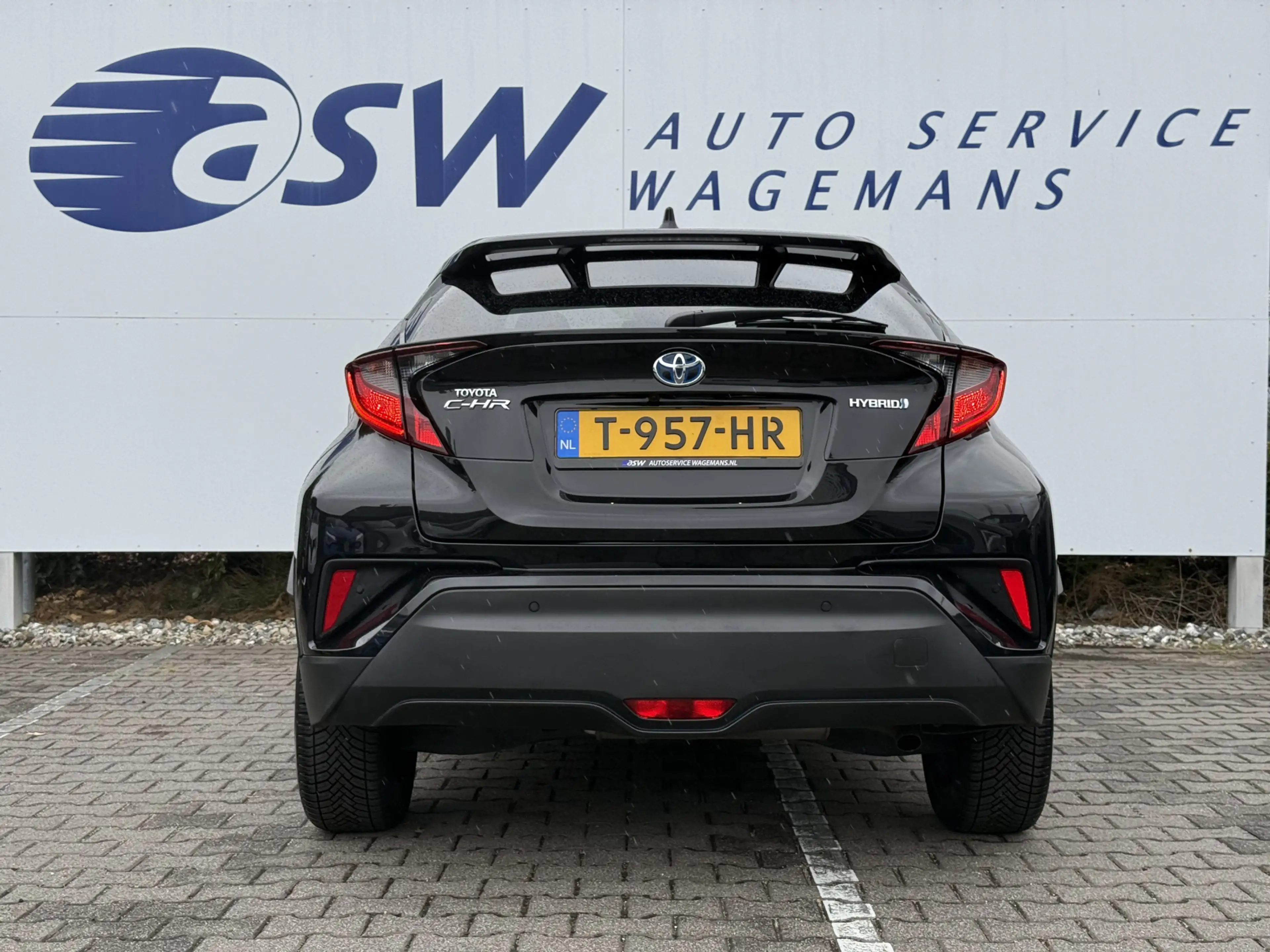 Toyota C-HR 1.8 Hybrid Dynamic | CarPlay | ACC | Camera | Keyl — photo 7