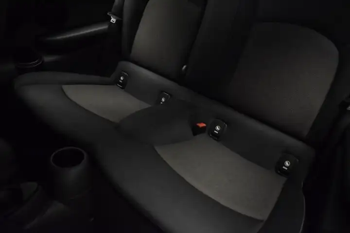 MINI Cooper D 2016, foto 17