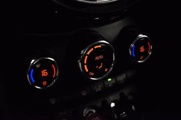 MINI Cooper D 2016, foto 22