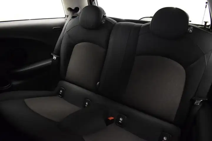 MINI Cooper D 2016, foto 18