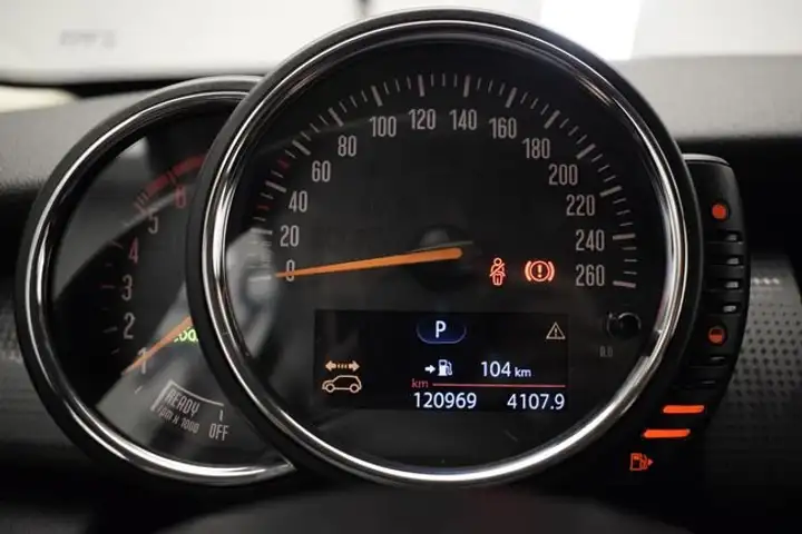 MINI Cooper D 2016, foto 23