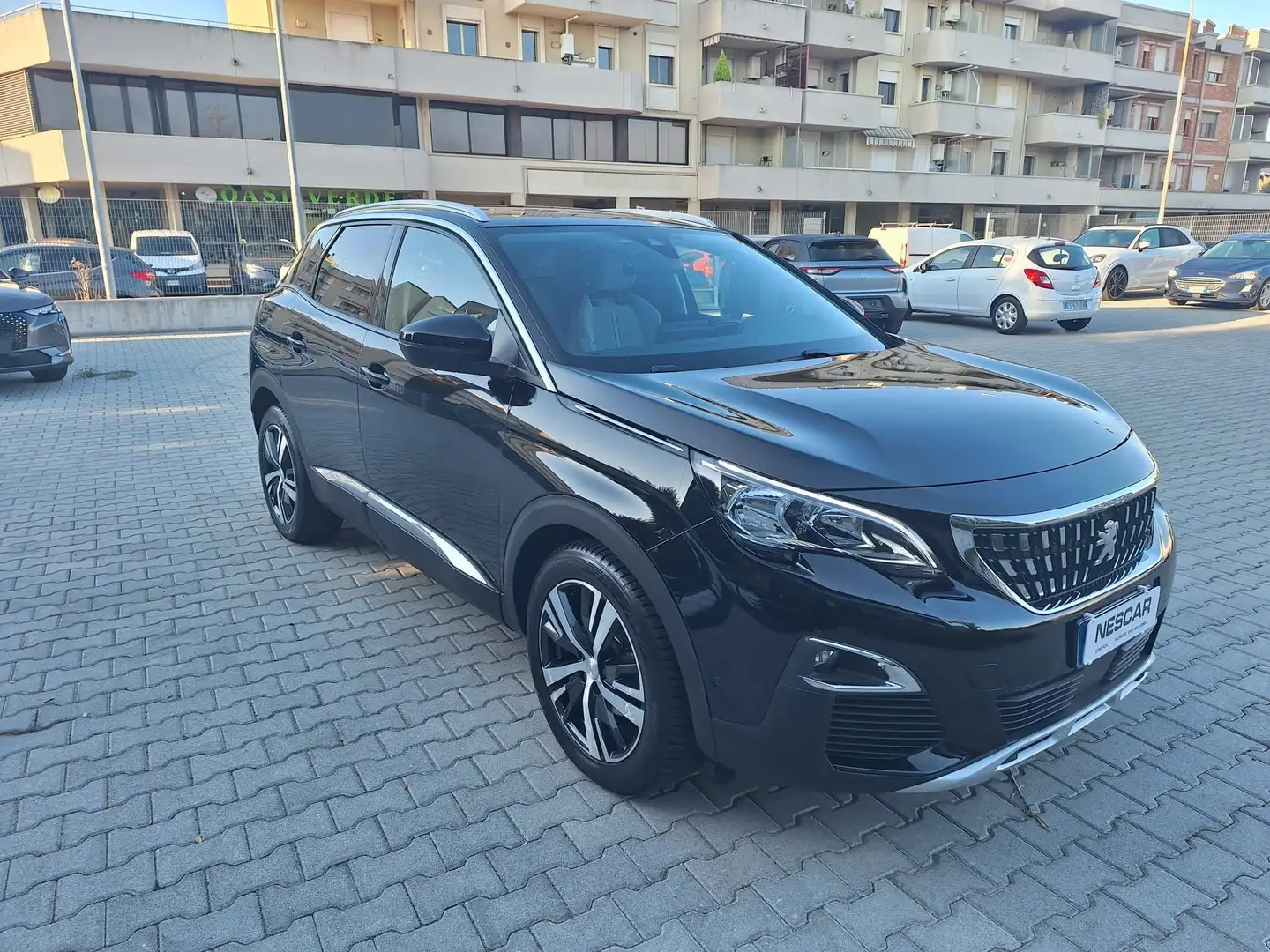 Peugeot 3008 3008 1.5 bluehdi Active X NEOPATENTATI IVA ESPOSTA Nero - 2