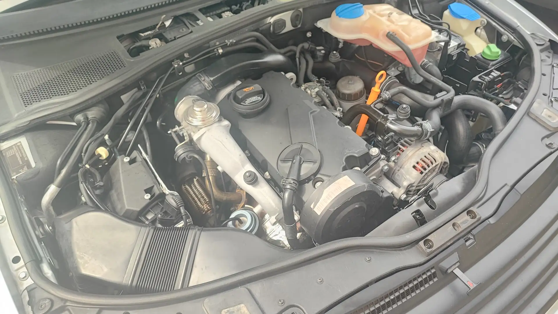 Volkswagen Passat 1.9 tdi Highline 130cv - 1