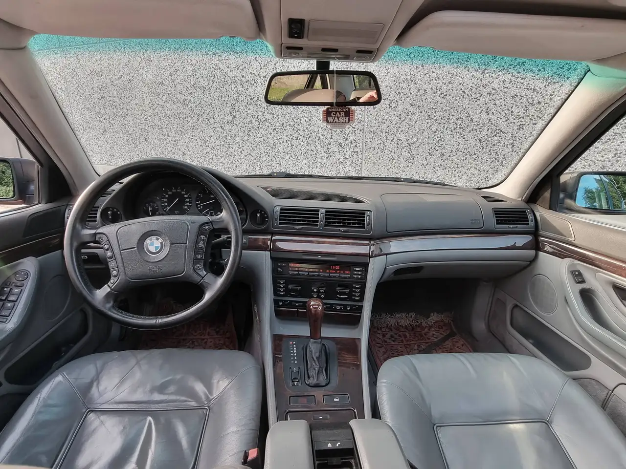 BMW 740i, foto 8
