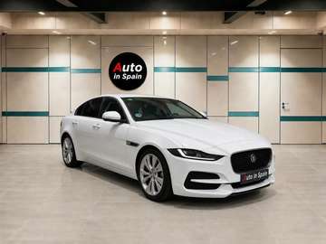 2.0i4D MHEV R-Dynamic Black RWD Aut. 204