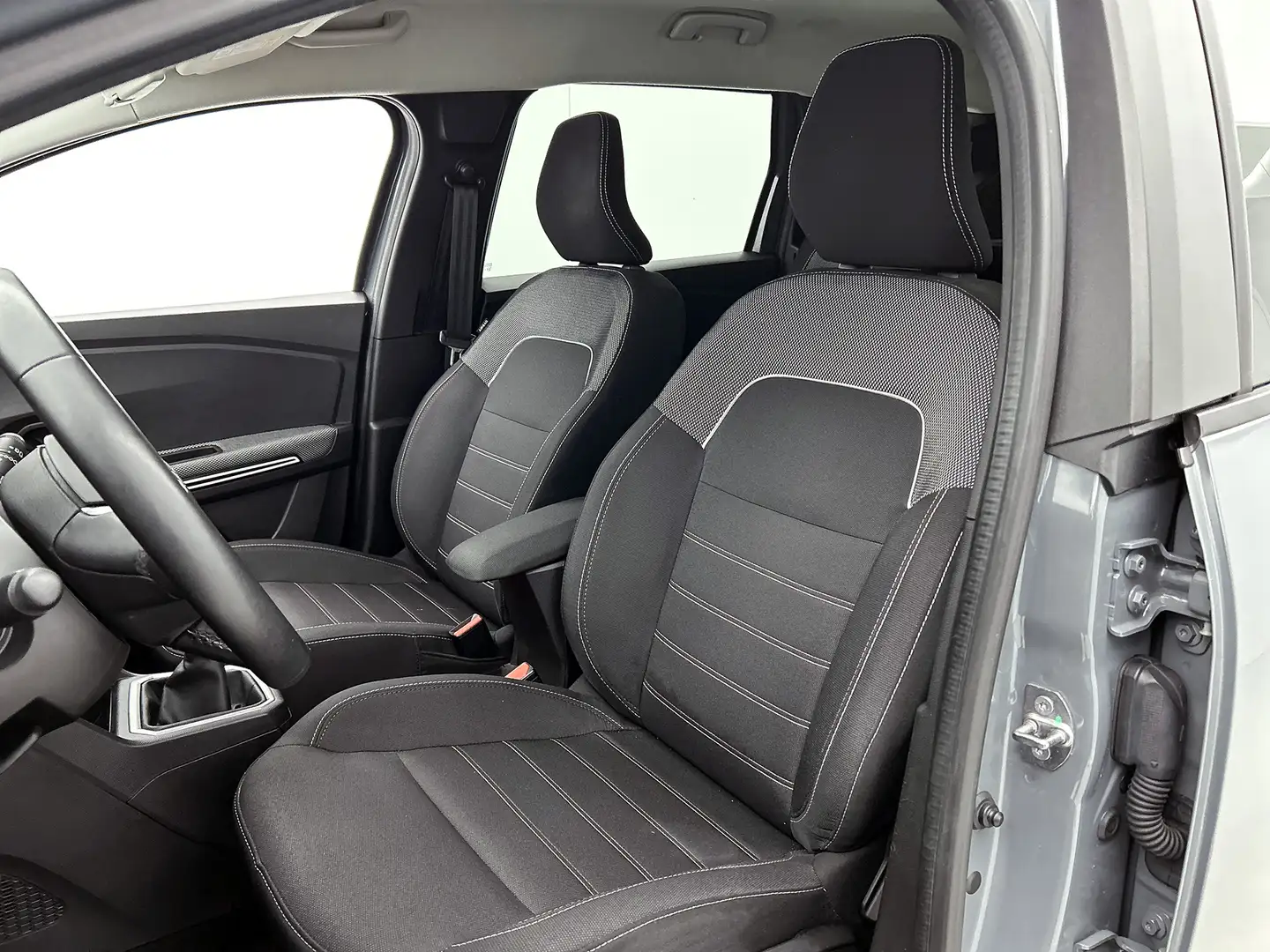 Dacia Jogger 1.0 TCe 110 Extreme 5p. Trekhaak, Camera, Carplay Grau - 2