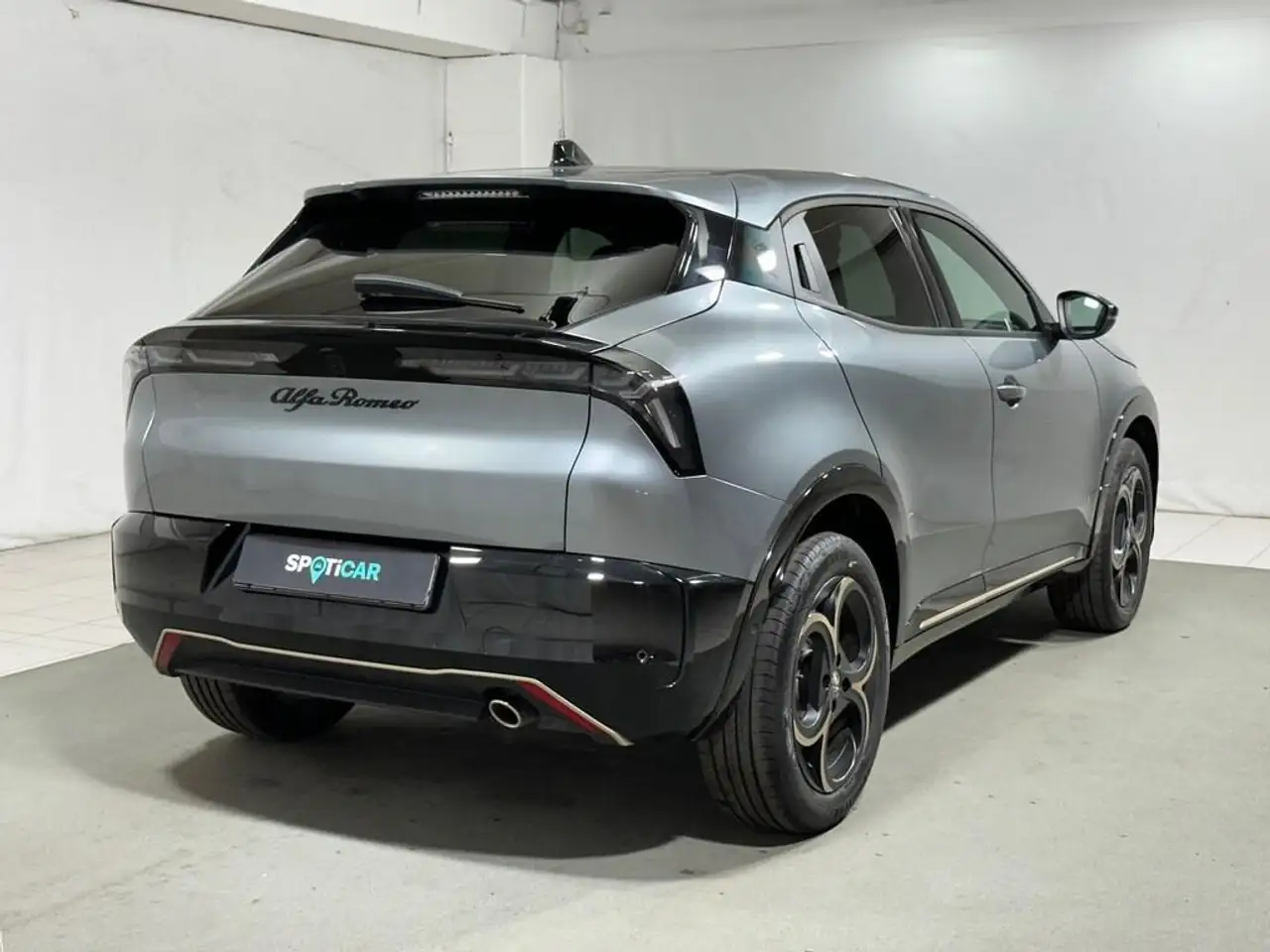 Alfa Romeo Junior 2025