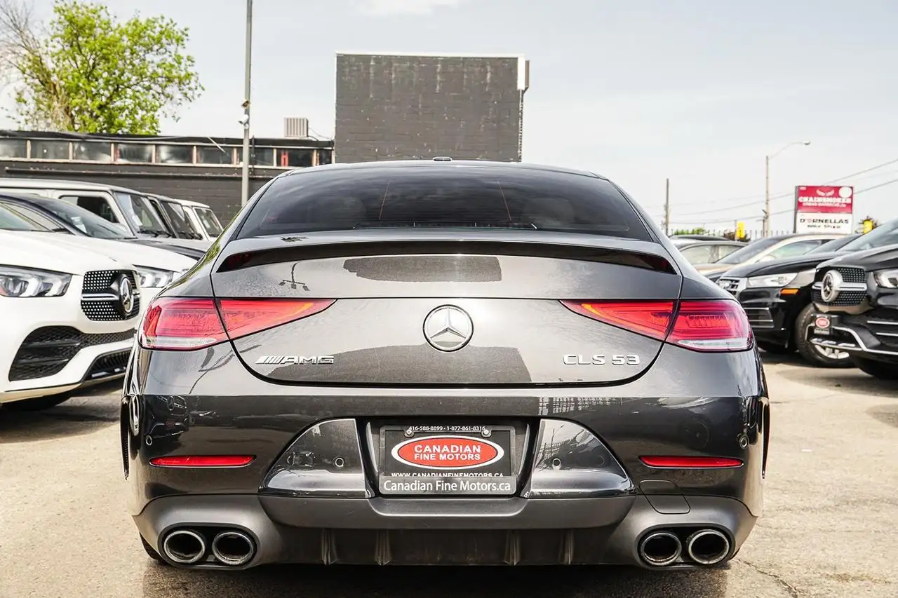 Mercedes-Benz CLS снимка Mercedes-Benz CLS