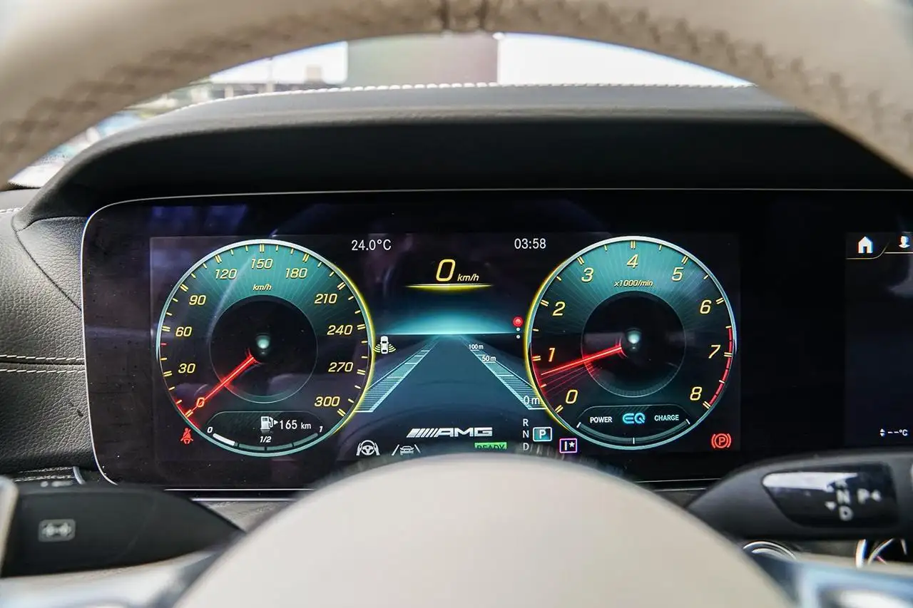 Mercedes-Benz CLS снимка Mercedes-Benz CLS