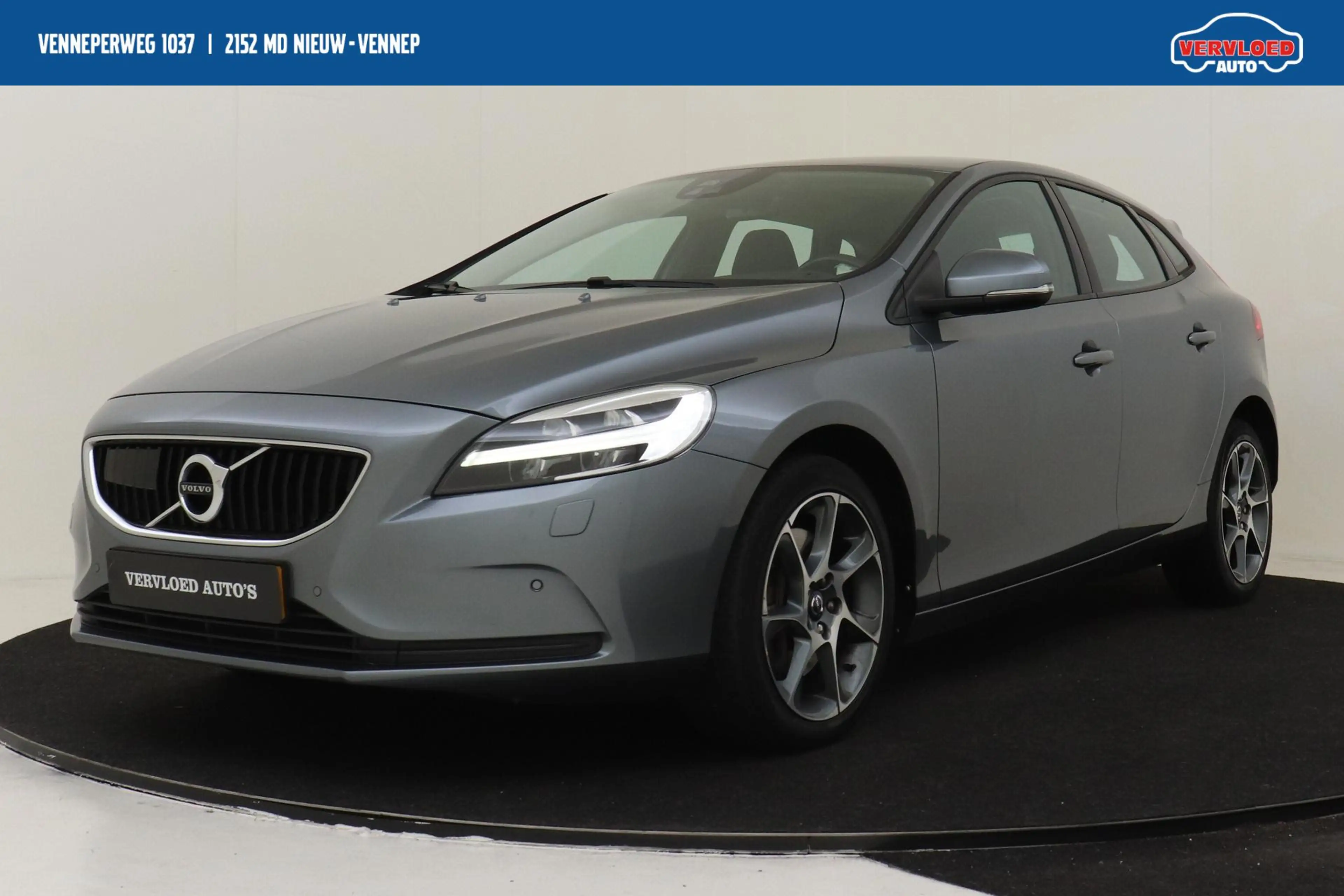 Volvo V40 T3 AUT. MOMENTUM -ADAP.CRUISE|CAMERA|PDC|PERFORMAN