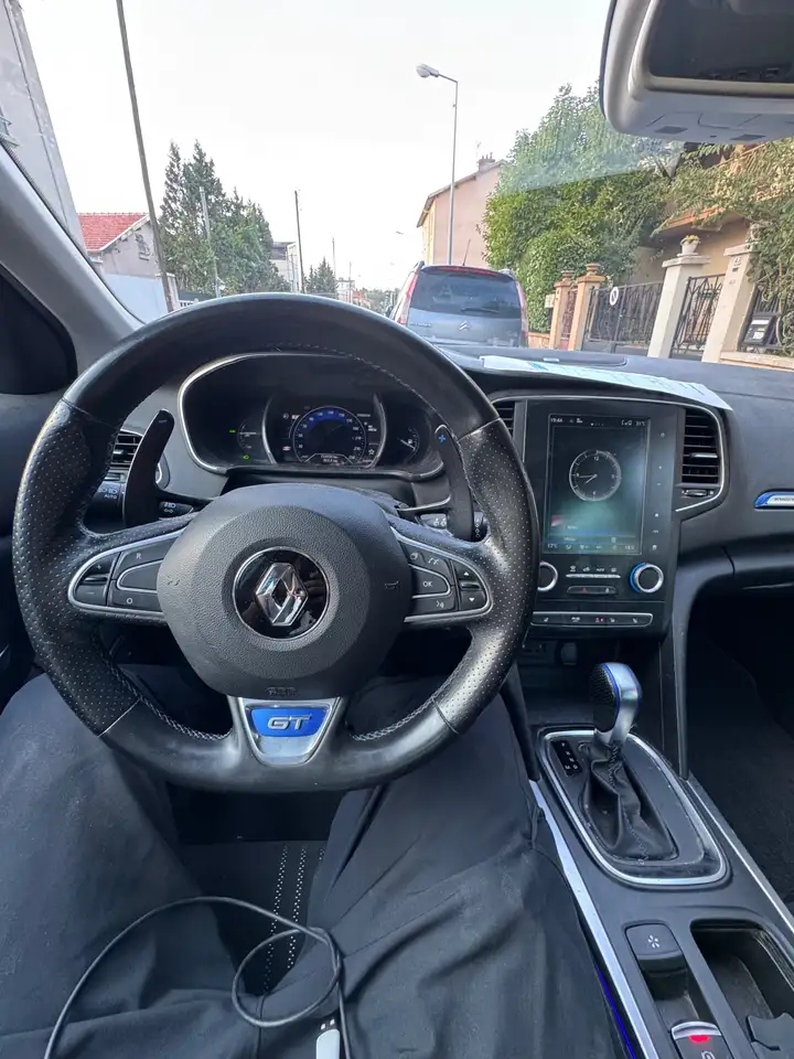 Renault Megane Berline — photo 7