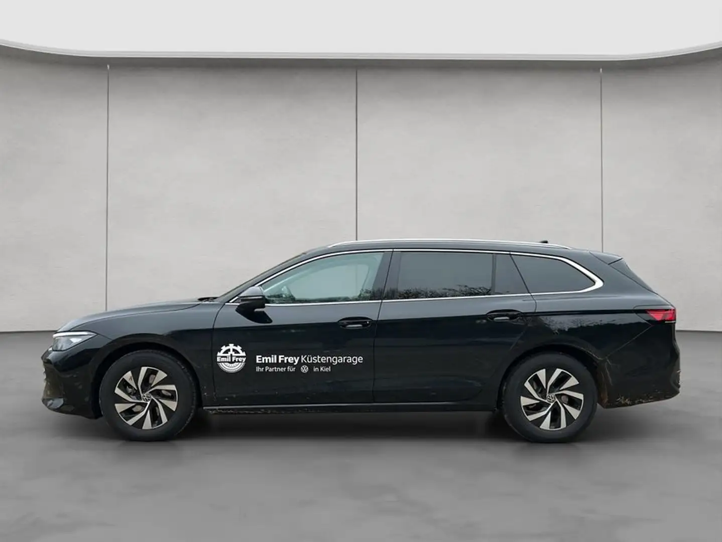 Volkswagen Passat Variant 1.5 eTSI DSG Business ACC RFK fre Schwarz - 2