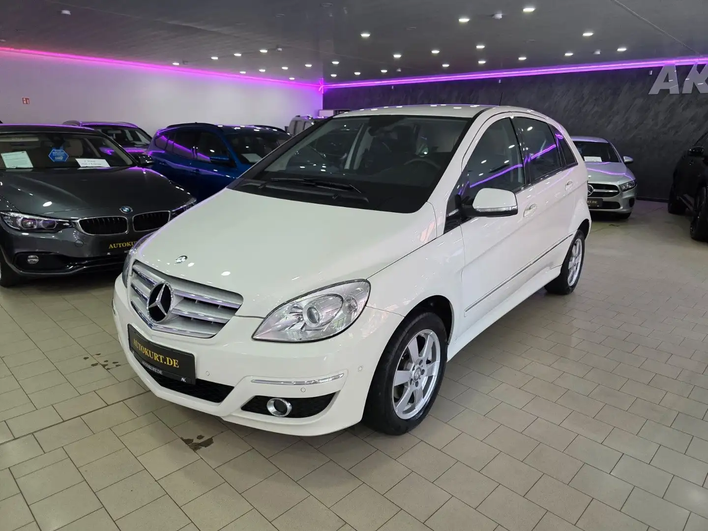 Mercedes-Benz B 170 NGT 2. Hand Automatic PDC Navi Alu Wit - 1