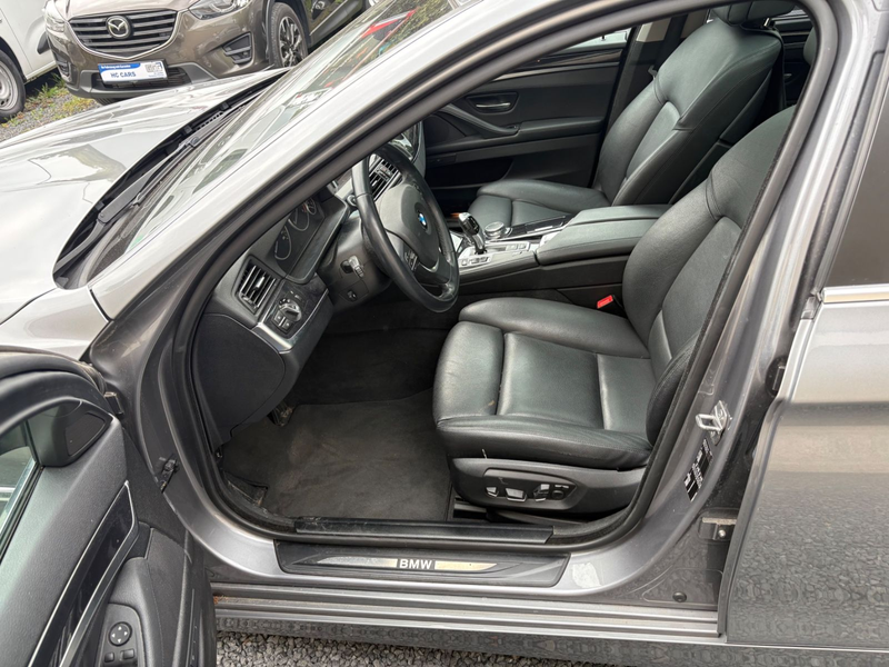 BMW 520 Touring/Automatik,Navi,Leder,Klima,Panorama, — photo 11