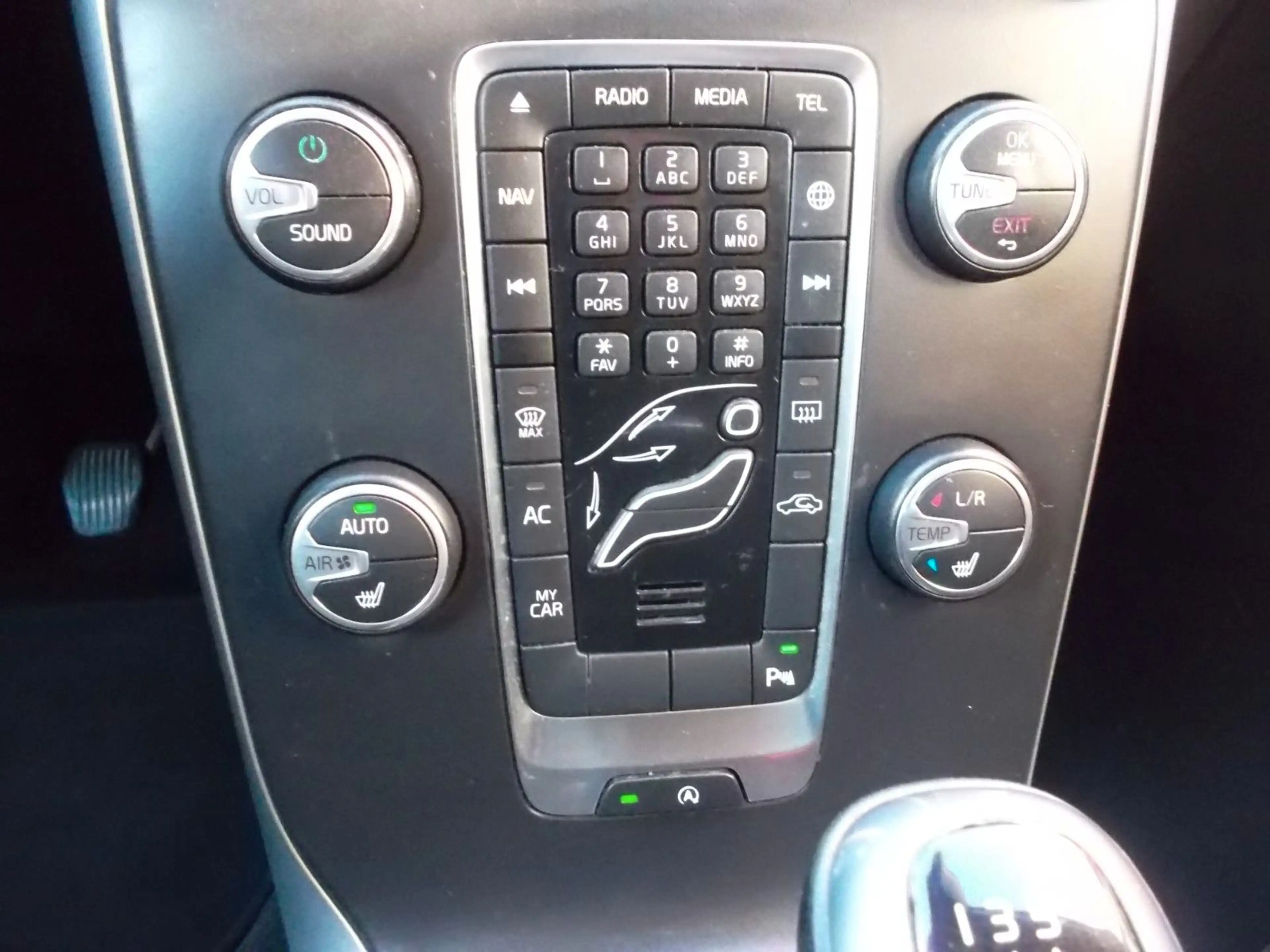 Volvo V40 Kinetic T3 2,0, 1.HAND, Mod.2018 — photo 10