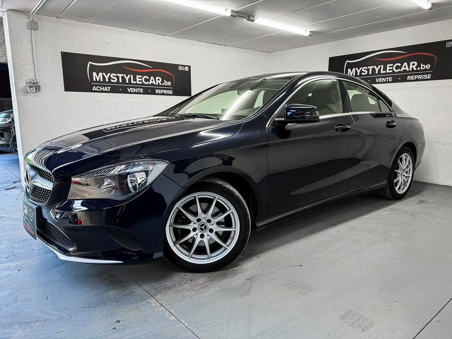 Mercedes-Benz CLA 180 d, ETAT SHOW ROOM, GARANTIE 1AN Modrá - 1
